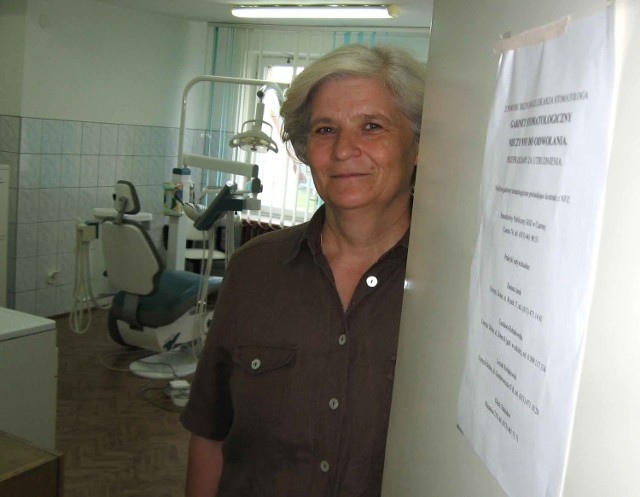 - Brak stomatologa odczuwają i starsi, i dzieci - mówi Anna Myhal, pracownica administracji w Szkole Podstawowej w Lutowiskach, w której mieści się gabinet dentystyczny. 