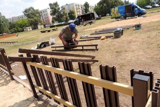 Atrakcji dla psów na nowo budowanym wybiegu będzie pod dostatkiem