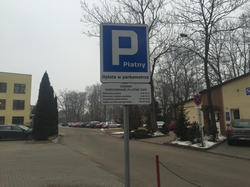 Parking przed szpitalem w Pszczynie jest płatny