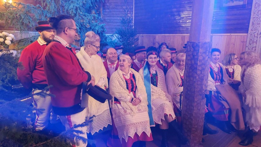 Cygańskie kolędowanie z Patrycją Runo - koncert w kościele w Dąbrówce odbył się 12.12.2023