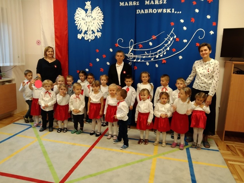 W Przysusze w przeddzień Święta Niepodległości uroczystość zorganizowały przedszkolaki z placówki świętej Rodziny