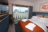 Hotel Puro w Łodzi otwarty. Proponuje swoim gościom piękny widok na Pałac Poznańskiego [ZDJĘCIA]