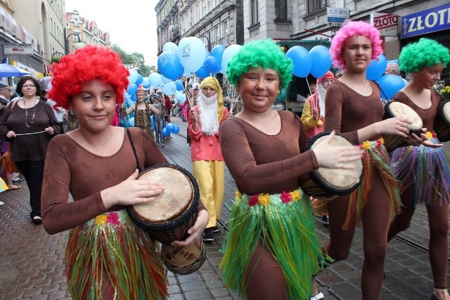 Święto Miasta Chorzów 2013 - parada na ul. Wolności