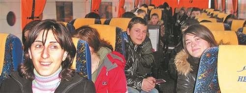 Po długiej podróży samolotem i autokarem zmęczeni, ale szczęśliwi młodzi Gruzini dotarli wieczorem do ośrodka w Mielnie.