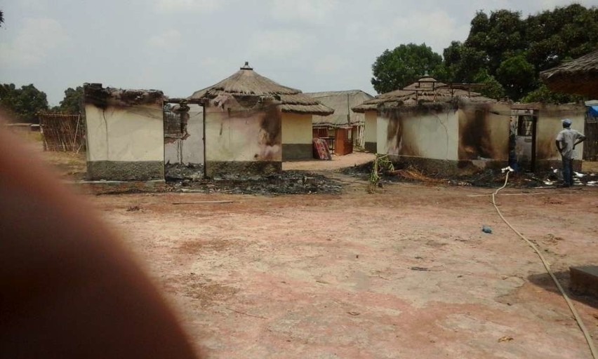 Misjonarz z Poznania ofiarą podpalenia w Sudanie Południowym [GALERIA]