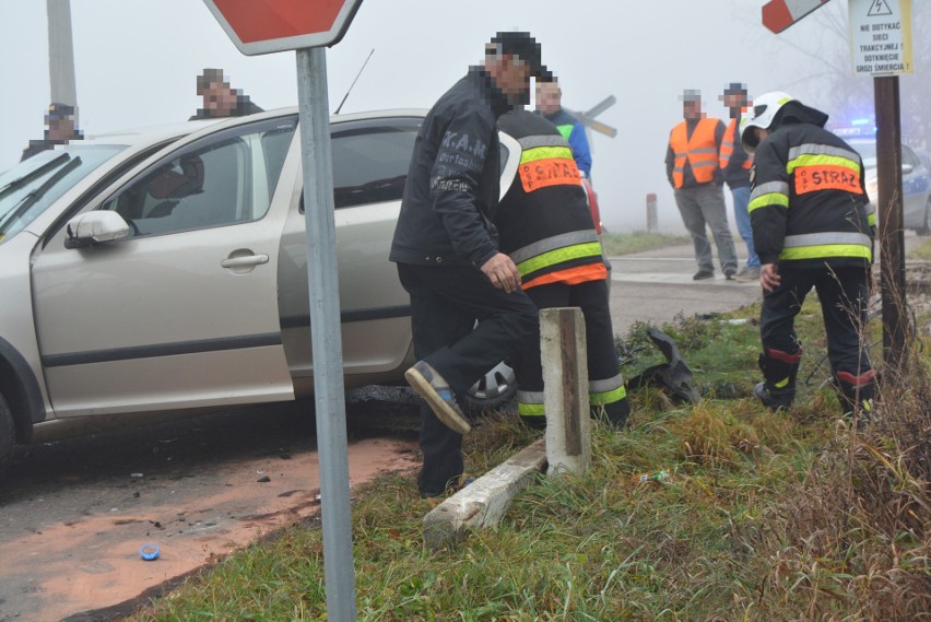 Wypadek w Gierwatach: zderzenie pociągu i osobówki! [ZDJĘCIA+WIDEO]