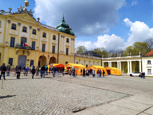 Dzisiaj (4 maja) trwa ostatni dzień akcji "Zaszczep się w majówkę". Szczepienia preparatem Johnson & Johnson na dziedzińcu Pałacu Branickich potrwają do godz. 17.