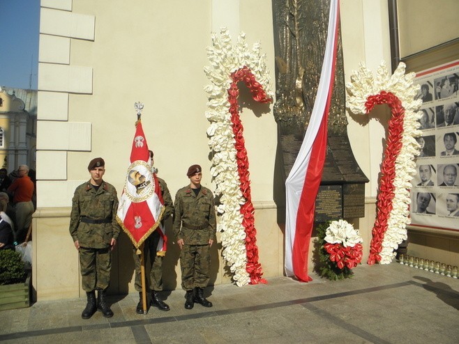 W uroczystości odsłonięcia Jasnogórskiego Epitafium...