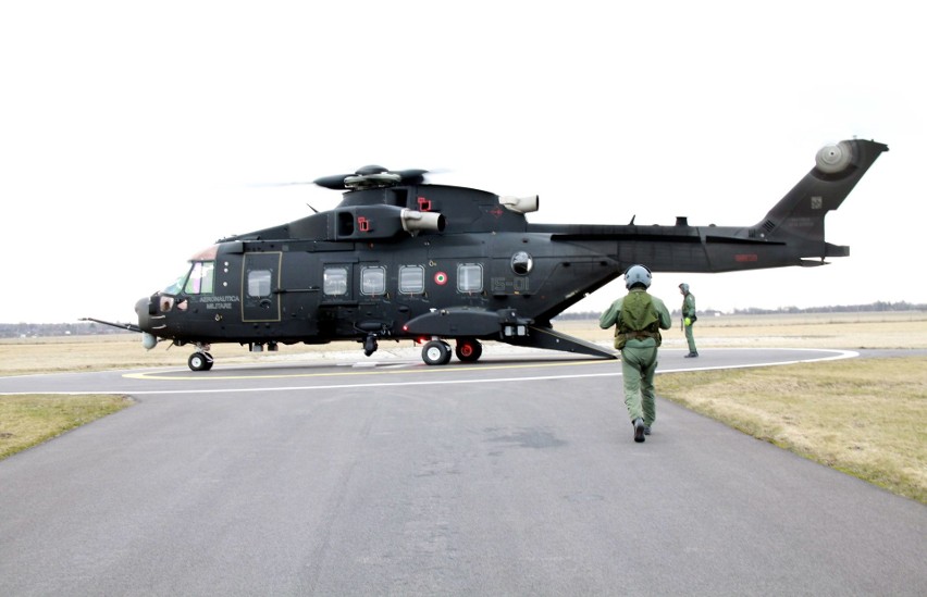 PZL-Świdnik liczy na kontrakt dla wojska. Pierwszy pokaz śmigłowca AW101 (WIDEO i ZDJĘCIA)