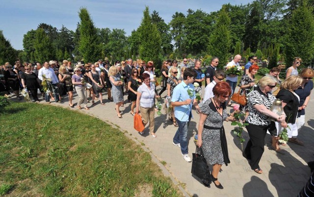 Ceremonia pogrzebowa odbyła się na cmentarzu w Koszalinie.