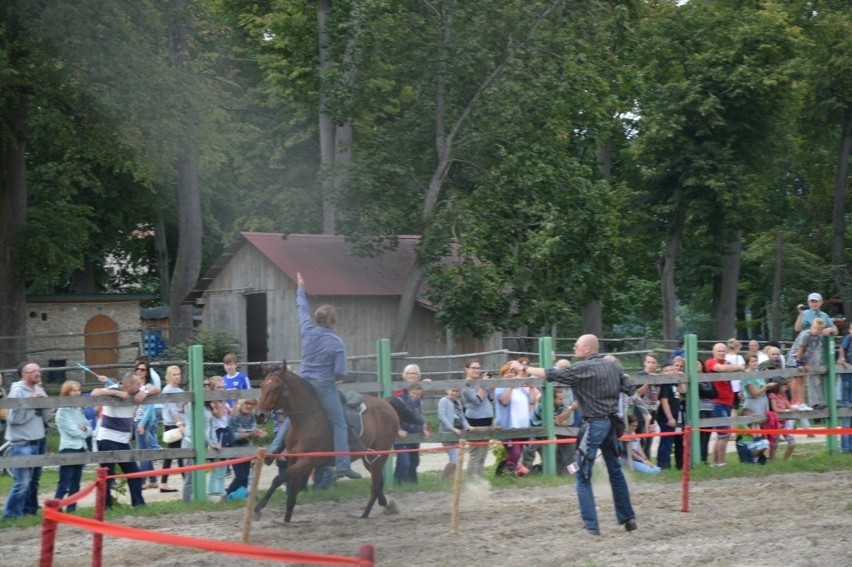 "Dziki Zachód" w Kurozwękach - trwa wielka impreza pod Staszowem