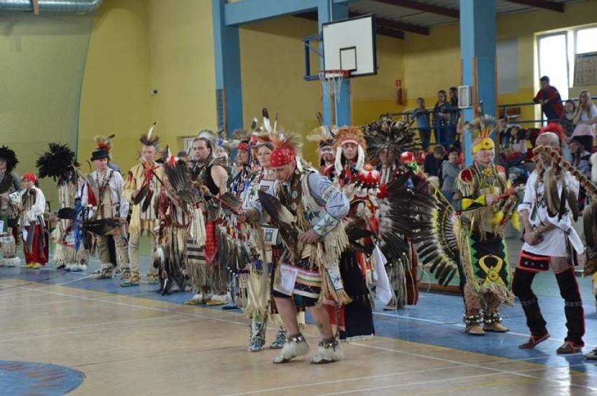 Festiwal Muzyki i Tańca Indian Ameryki Północnej Pow Wow w Uniejowie [ZDJĘCIA]