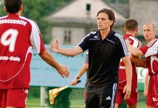 Szefowie Podbeskidzia uznali, że Marcin Brosz nie wykrzesa już więcej z tego zespołu i urlopowali szkoleniowca