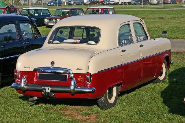 Jeden z modeli produkowanego w latach 1950-1972 forda zephyra