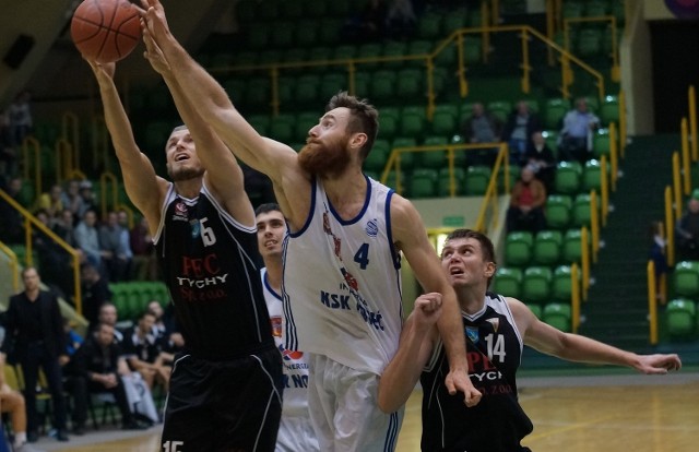 Koszykarze KSK Noteć pokonali na własnym boisku drużynę GKS Tychy 75:71. Było to czwarte zwycięstwo Noteci w I lidze.KSK Noteć Inowrocław - GKS Tychy