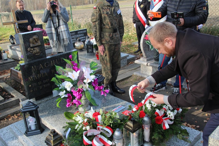 IPN oznaczył groby powstańców w Knurowie. Zobacz kolejne...