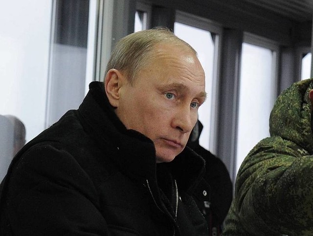 Władimir Putin odniósł się do sytuacji na Krymie w czasie specjalnie zwołanej konferencji prasowej.