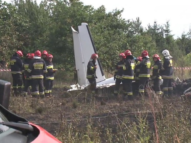 Samolot ze skoczkami spadochronowymi runął na ziemię. 11 osób nie żyje