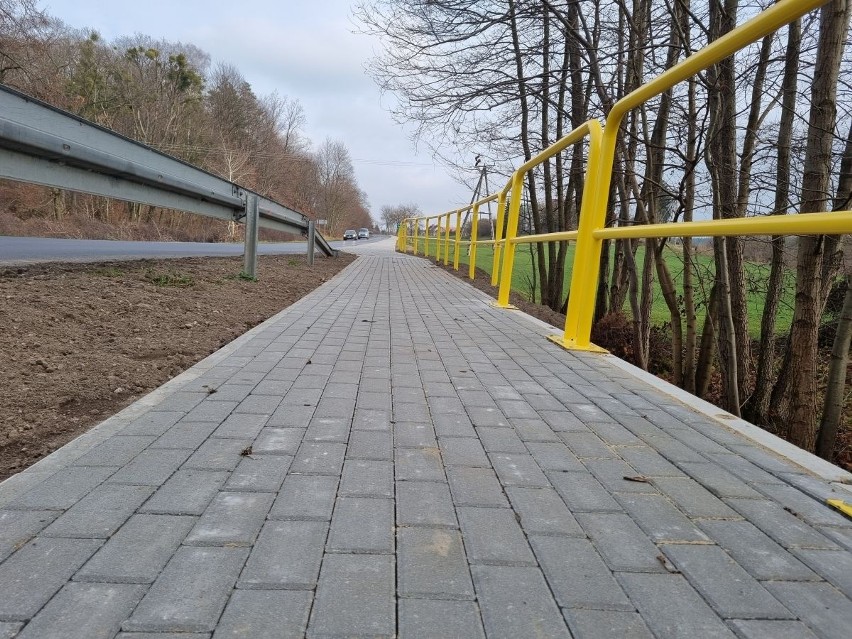 Odbiór zakończonej budowy chodnika Antoniewo-Olszówka w...