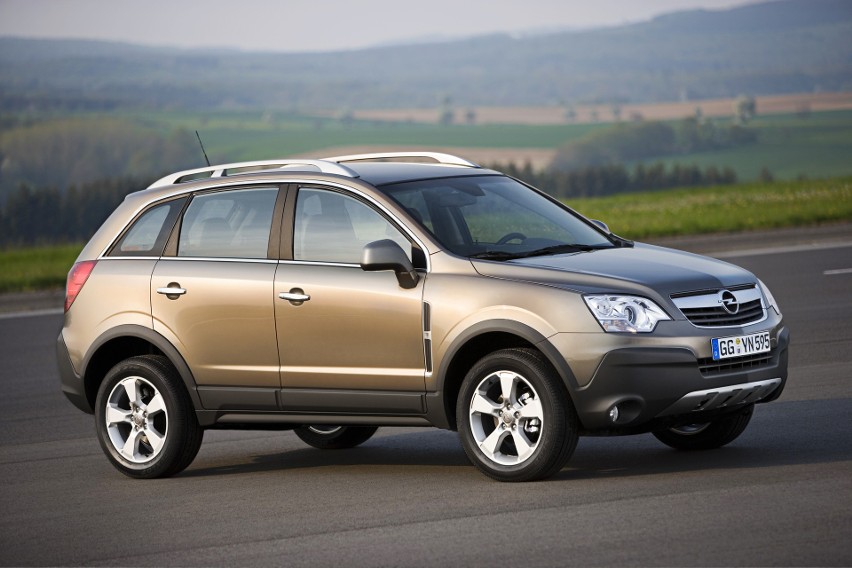 Opel Antara (rocznik 2006, typ L-A)...