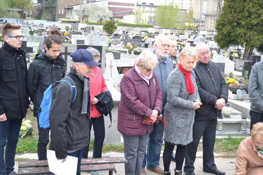 Sosnowiec: Rada Seniorów odnowiła grób dawnego dyrektora Teatru Zagłębia ZDJĘCIA