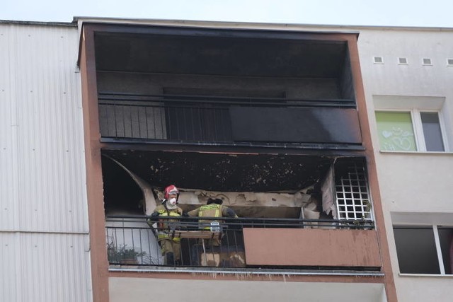 W piątek, 12 lutego przed południem wybuchł pożar w bloku przy ulicy Keplera 8 na osiedlu Kopernika w Poznaniu. Płomienie pojawiły się w mieszkaniu na dziesiątym piętrze