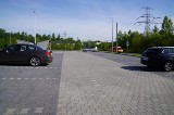 Są nowe miejsca parkingowe w Jastrzębiu. Przy ul. Towarowej powstał parking. Zaparkuje na nim ponad 100 aut. Jest też miejsce dla rowerów