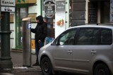 Strefa parkowania w Krakowie. Tani postój tylko za podatki?