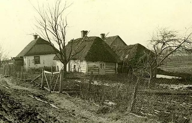 Zdjęcie wykonane na Zamojszczyźnie przez nieznanego, niemieckiego fotografa