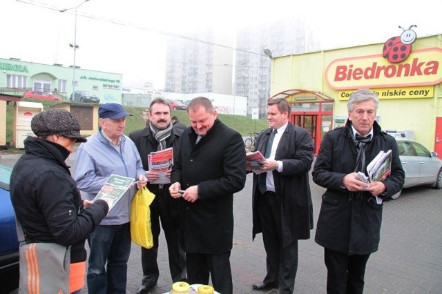 Politycy PSL spotkali sie z mieszkancami Kielc
