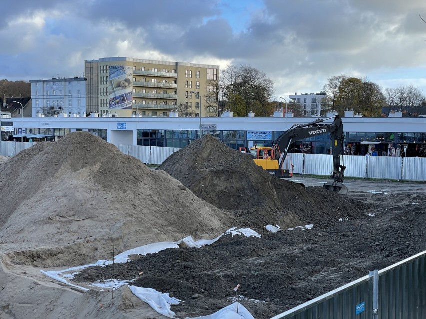 Szyby w Oceanarium w Międzyzdrojach niebezpiecznie drżą skutek prac budowlanych przy molo. Co na to Inspektorat Nadzoru Budowlanego?