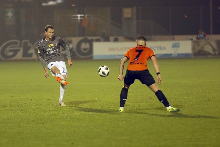 W październiku Chrobry Głogów wygrał z Zagłębiem 3:0.