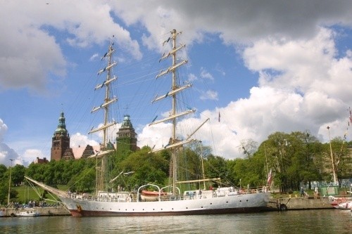 W poniedziałek zaczyna się nabór do żeglarskiej reprezentacji Szczecina. 116 ochotników będzie reprezentowało nasze miasto w regatach The Tall Ships Races 2013. Na razie zgłosiło się 30 osób.