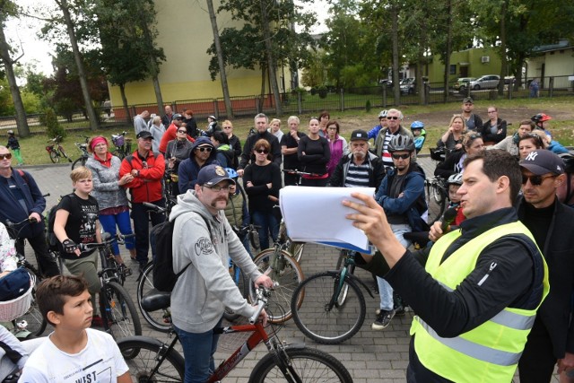 Cykliści kolejny raz przemierzyli Toruń, odwiedzając wyjątkowe - pod względem historycznym - miejsca. Poprowadził ich Paweł Bukowski, znawca historii Torunia. Organizatorem rajdu było Stowarzyszenie GoSport.