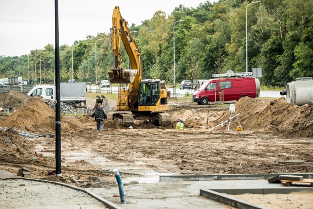 W Bydgoszczy trwa budowa parkingów P+R w Myślęcinku, przy ul. Grunwaldzkiej i przy ul. grudziądzkiej. Parking przy Kujawskiej jest już gotowy, we wtorek rusza budowa parkingu w Fordonie.