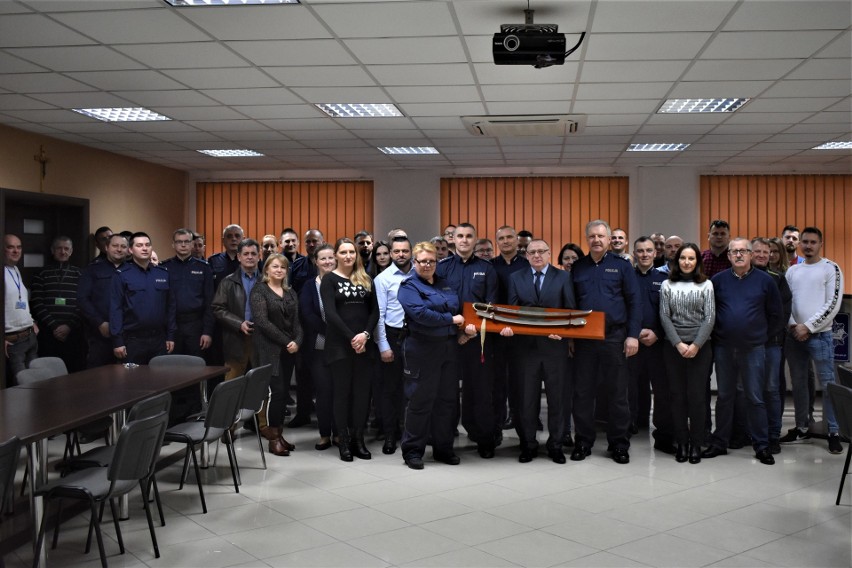 Augustów. Policjanci uroczyście pożegnali naczelnika (zdjęcia)