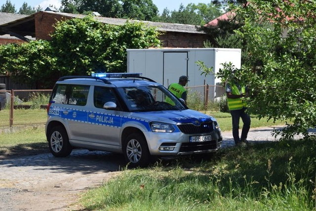 Dotychczasowe poszukiwania prowadzone przez policjantów nie przyniosły rezultatu.