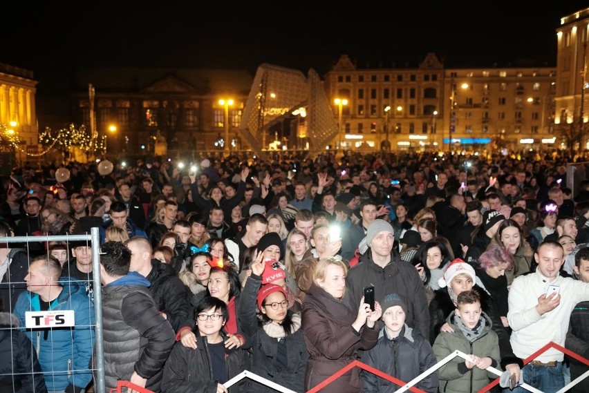 Sylwester 2017 w Poznaniu: Wielka impreza na placu Wolności