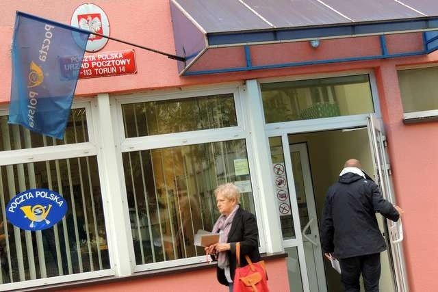 Klienci zdezorientowani zmianami godzin otwarcia placówki poczty | Nowości  Dziennik Toruński