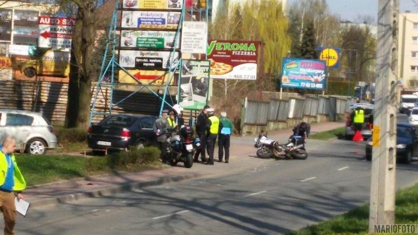 32-letni policjant krapkowickiej drogówki doznał niegroźnych...