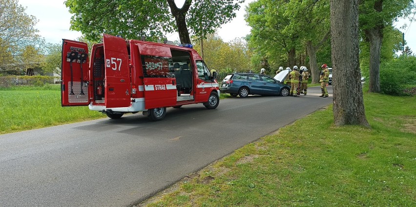 Wypadek w Głuszynku koło Potęgowa. Kierowca trzeźwy. Pięciomiesięczne dziecko trafiło do szpitala