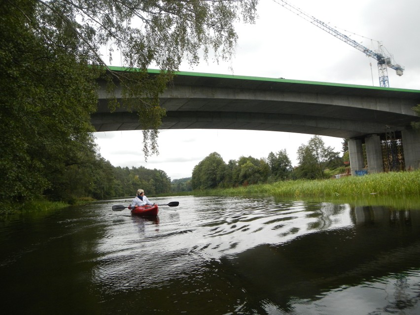 Most na trasie ekspresowej S5 spina już oba brzegi rzeki Brdy