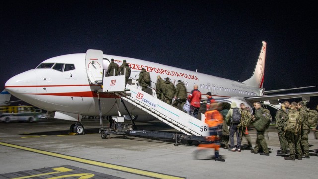 W pierwszym z nich znalazło się ponad 50 lekarzy, pielęgniarek i ratowników medycznych. Większość zespołu składa się z 2 Wojskowego Szpitala Polowego we Wrocławiu.