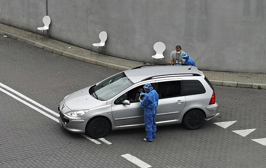 Wydłużono godziny pracy punktu pobrań Salve przy ul....