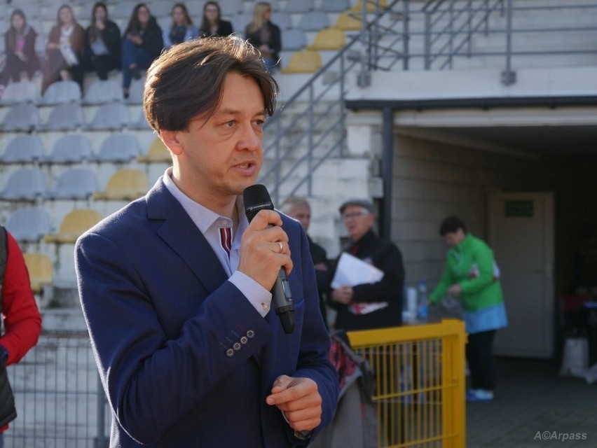 Na stadionie obecny był również burmistrz elekt Piotr...