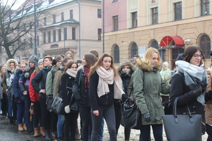 Pół tysiąca par zatańczyło poloneza w Zabrzu