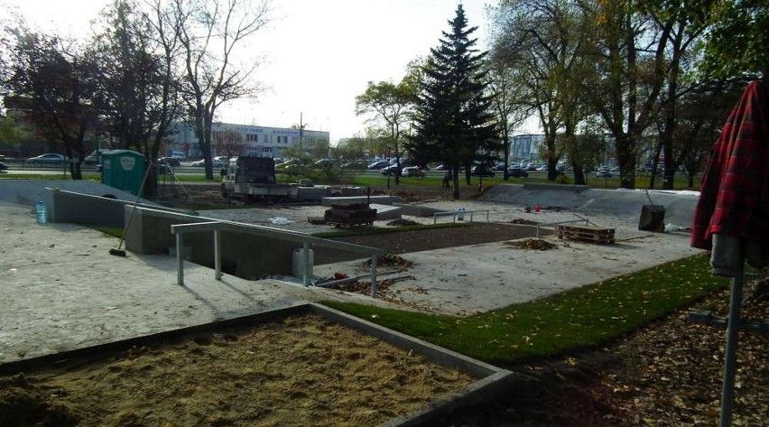 Skatepark w parku Marcinkowskiego już powstaje
