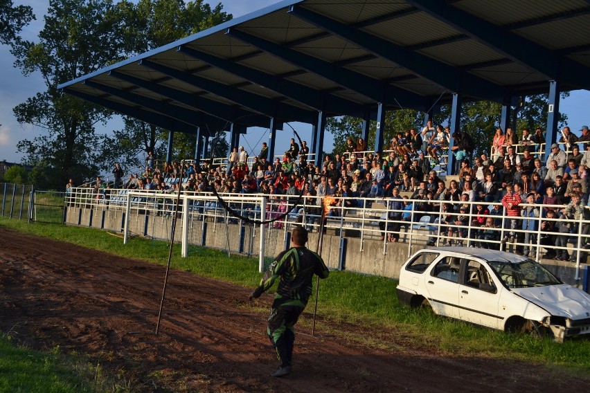 Kaskaderzy z grupy Street Owners zafundowali widzom w...