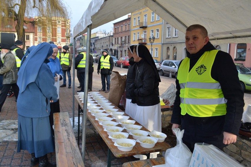 Częstochowa: Wigilia dla ubogich na Starym Rynku [ZDJĘCIA]