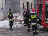 Strażacy gasili przez pół godziny ogień w byłym wychodku